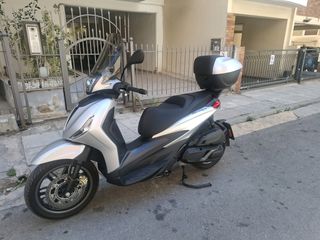 Piaggio Beverly 400 2021-thumb-2