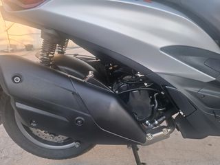 Piaggio Beverly 400 2021-thumb-9