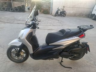 Piaggio Beverly 400 2021-thumb-10