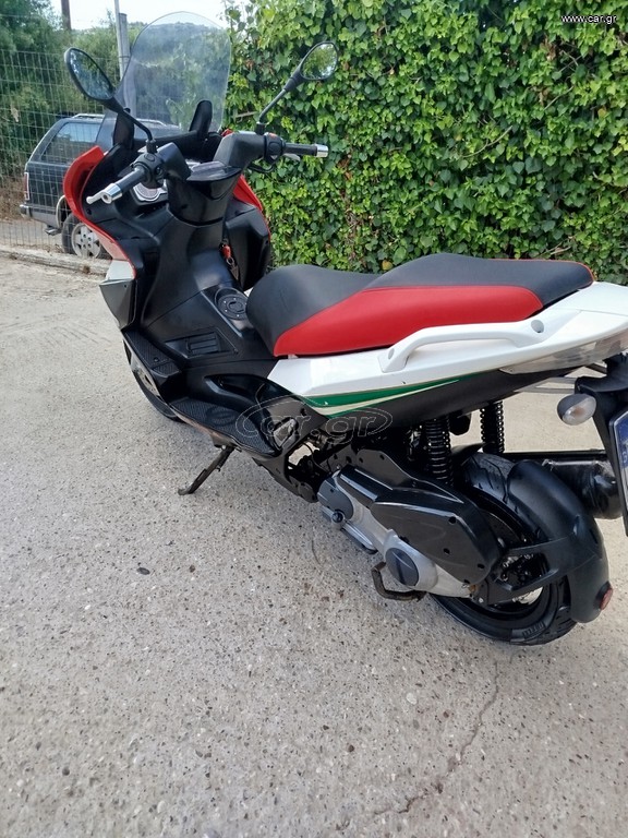 Gilera Nexus 300 2010