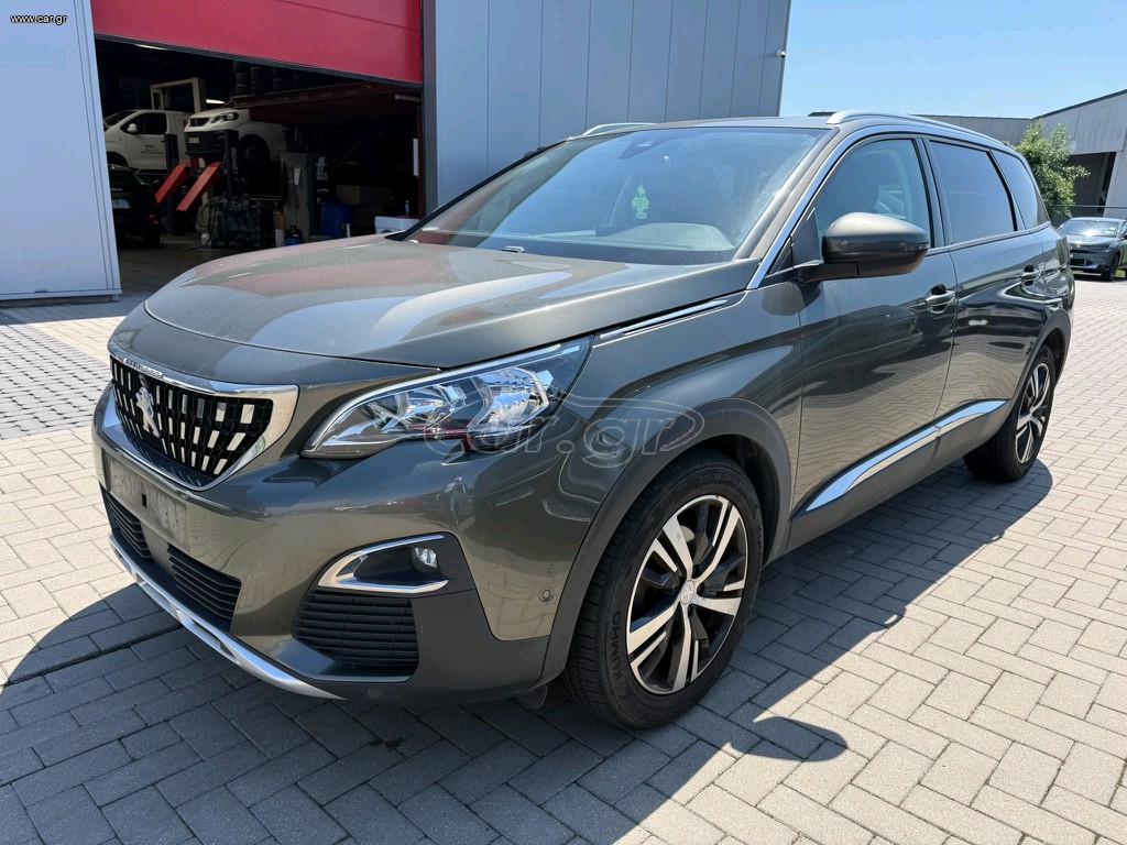 Peugeot 5008 2020 alloure