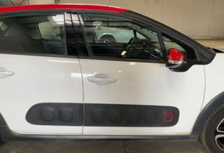 Citroen C3 2018 Citroen C3 1.2 VTi Shine Business 2018-thumb-4