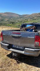 Καροτσα Μιαμιση Καμπινα Toyota Hilux Revo 2015-2022 Σε πολύ καλή κατάσταση μαζί με τα φανάρια του και πλαστικό καρότσας