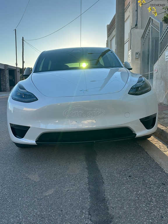 Tesla Model Y 2023 long range dual motor