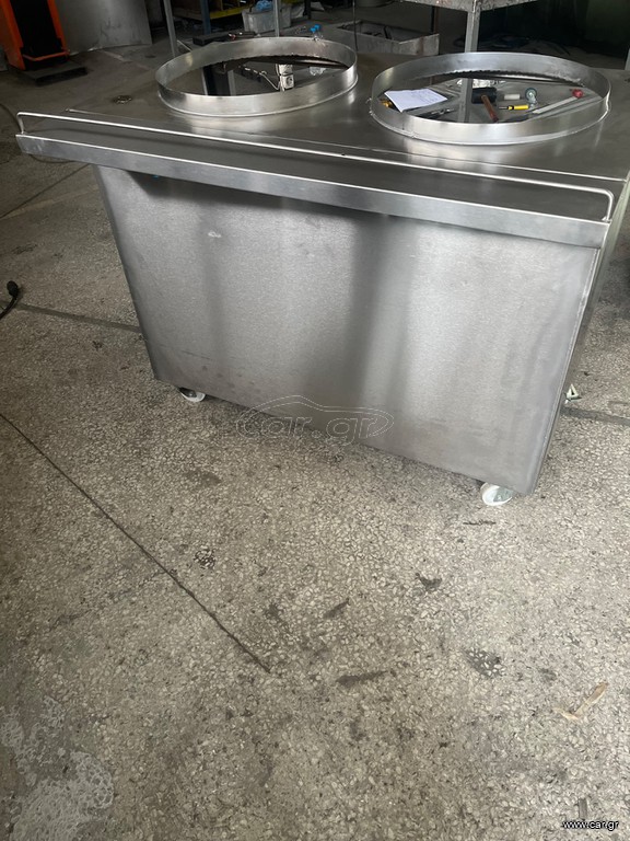 Πάγκος με ρόδες με υποδοχές