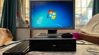 HP Desktop PC πλήρες σετ με οθόνη – i3 / 4GB RAM / 500GB HDD
