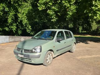 Renault Clio 2002