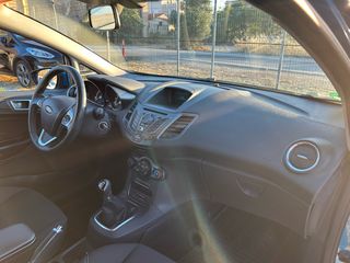 Ford Fiesta 2016-thumb-15