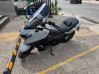Yamaha TMAX 560 Tech Max 2025 TECH MAX-thumb-6