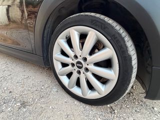 Mini Cooper D 2017-thumb-7
