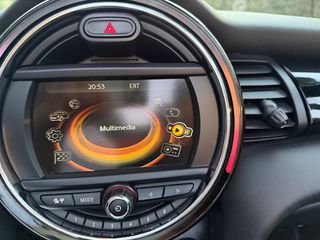 Mini Cooper D 2017-thumb-22