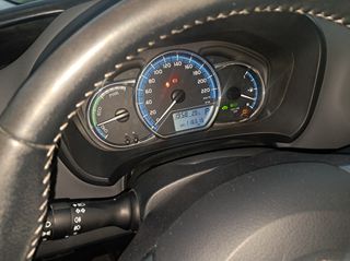Toyota Yaris 2016-thumb-2
