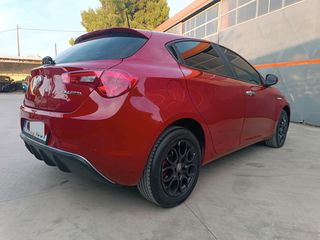 Alfa Romeo Giulietta 2019 automatic-thumb-9