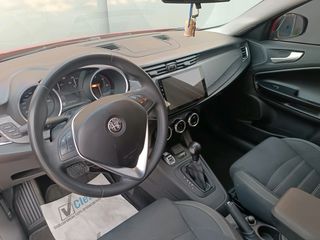 Alfa Romeo Giulietta 2019 automatic-thumb-24