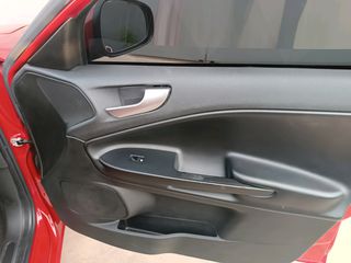 Alfa Romeo Giulietta 2019 automatic-thumb-30
