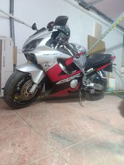 Honda CBR 600 F 2004
