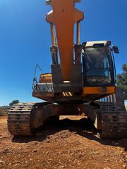 Εκσκαφέας Με Ερπύστριες Liebherr 2015 R 946 NLC