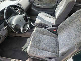 Nissan Almera 1999-thumb-9