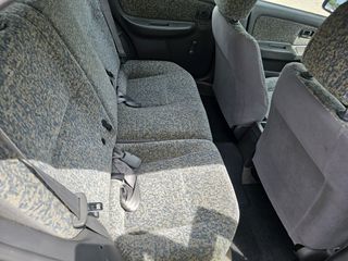 Nissan Almera 1999-thumb-12