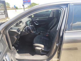 Peugeot 308 2017-thumb-6