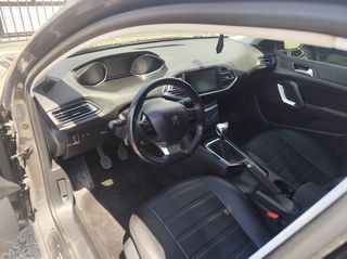 Peugeot 308 2017-thumb-7