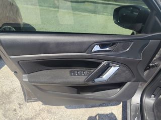 Peugeot 308 2017-thumb-8