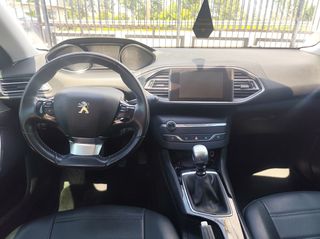 Peugeot 308 2017-thumb-11