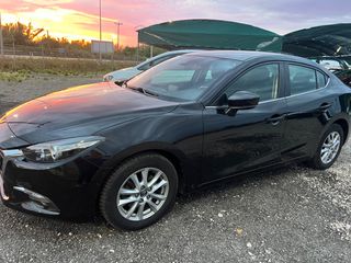 Mazda 3 2017-thumb-3