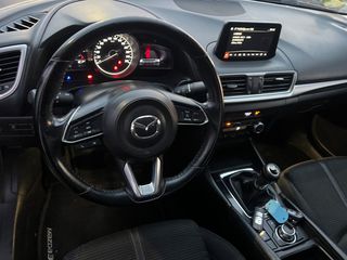 Mazda 3 2017-thumb-9