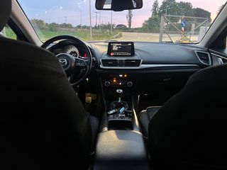 Mazda 3 2017-thumb-16
