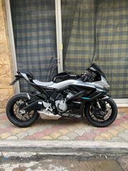 CFmoto 675 SR-R 2025