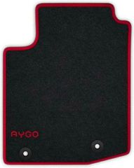 Toyota Γνήσια Υφασμάτινα Πατάκια Textile Με Κόκκινη Λεπτομέρεια Σετ Toyota Aygo 2014-2021 520g (1 Οδηγού, 1 Συνοδηγού, 2 Πίσω)