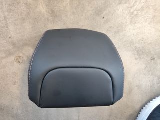 ΜΕΣΑΙΟ ΠΡΟΣΚΕΦΑΛΟ PEUGEOT 3008 ΔΕΡΜΑ