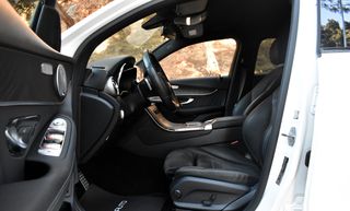 Mercedes-Benz GLC Coupe 2019 200-AMG PACKET-4 MATIC-BURMESTER SOUND-MILD HYBRID-thumb-10