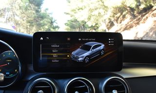 Mercedes-Benz GLC Coupe 2019 200-AMG PACKET-4 MATIC-BURMESTER SOUND-MILD HYBRID-thumb-28