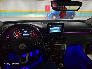Mercedes-Benz A 180 2016 URBAN EURO 6-thumb-12