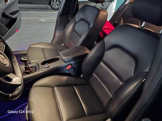 Mercedes-Benz A 180 2016 URBAN EURO 6-thumb-16