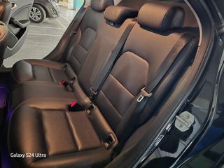 Mercedes-Benz A 180 2016 URBAN EURO 6-thumb-17
