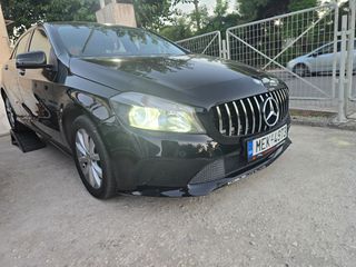 Mercedes-Benz A 180 2016 URBAN EURO 6-thumb-1