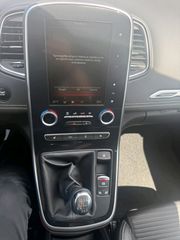 Renault Grand Scenic 2017 BOSE edition + massage-thumb-16