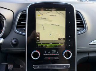 Renault Grand Scenic 2017 BOSE edition + massage-thumb-41