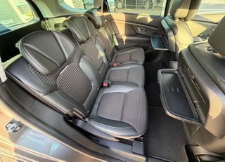 Renault Grand Scenic 2017 BOSE edition + massage-thumb-43