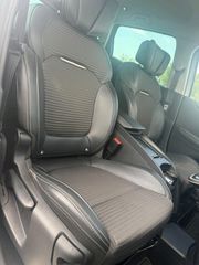 Renault Grand Scenic 2017 BOSE edition + massage-thumb-25
