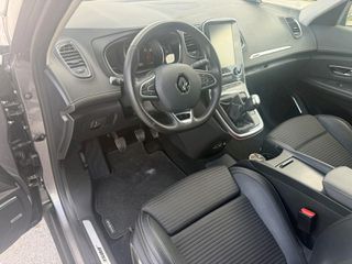 Renault Grand Scenic 2017 BOSE edition + massage-thumb-26