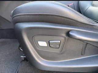 Renault Grand Scenic 2017 BOSE edition + massage-thumb-36