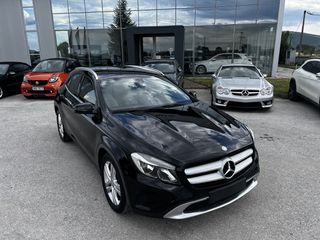 Mercedes-Benz GLA 180 2015 URBAN-thumb-3