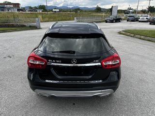 Mercedes-Benz GLA 180 2015 URBAN-thumb-9