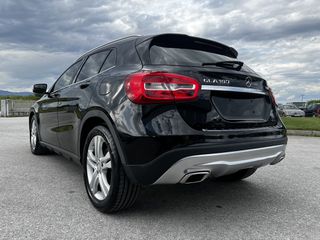 Mercedes-Benz GLA 180 2015 URBAN-thumb-10