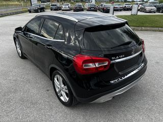 Mercedes-Benz GLA 180 2015 URBAN-thumb-11