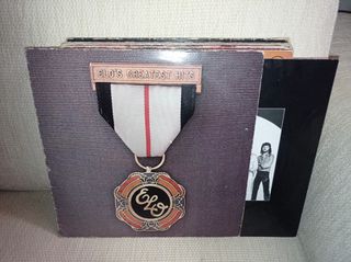 vinyls sales-thumb-1